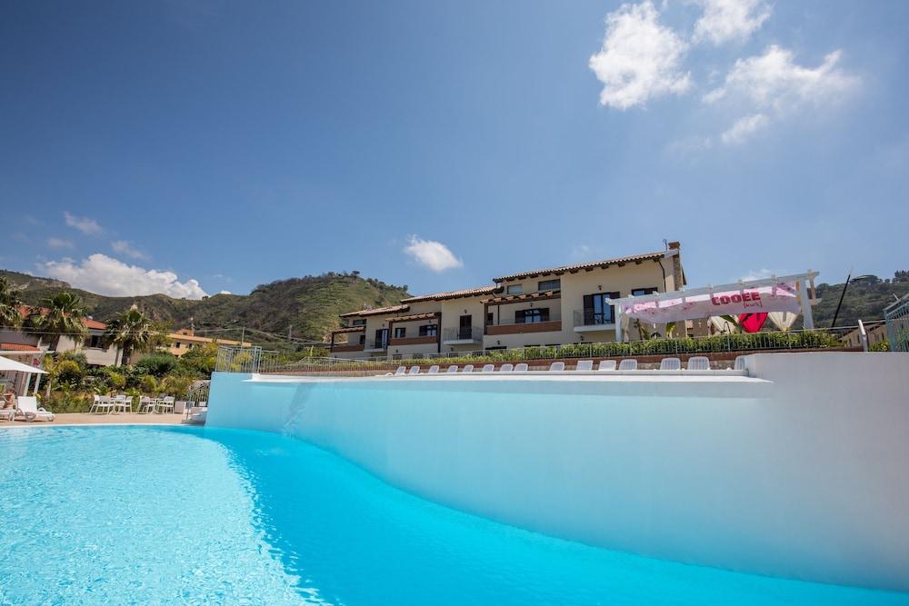 Sentido Michelizia Tropea Resort المظهر الخارجي الصورة