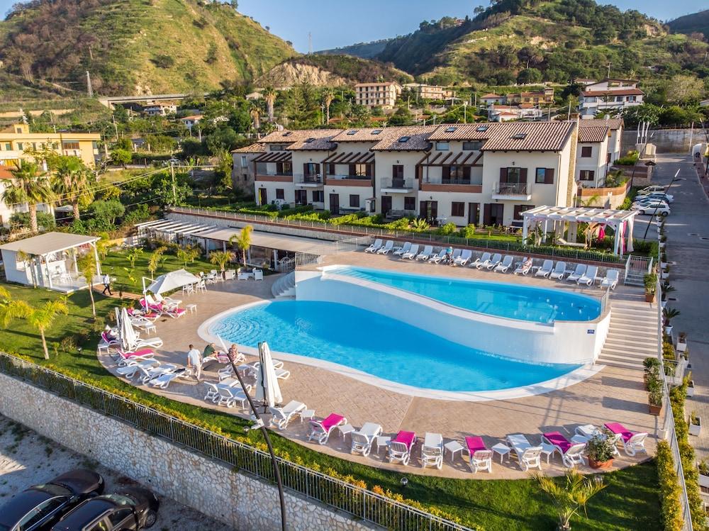 Sentido Michelizia Tropea Resort المظهر الخارجي الصورة