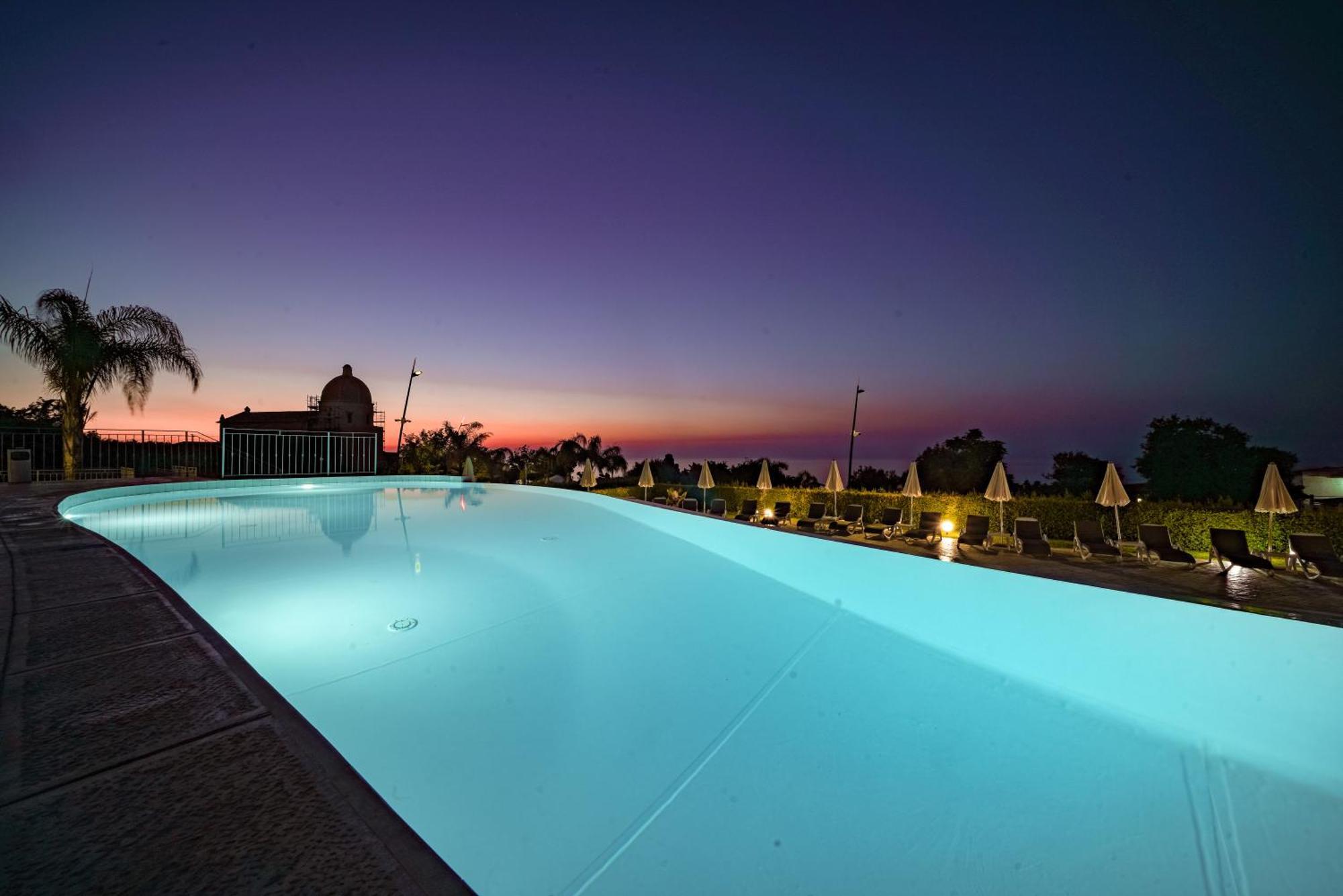 Sentido Michelizia Tropea Resort المظهر الخارجي الصورة